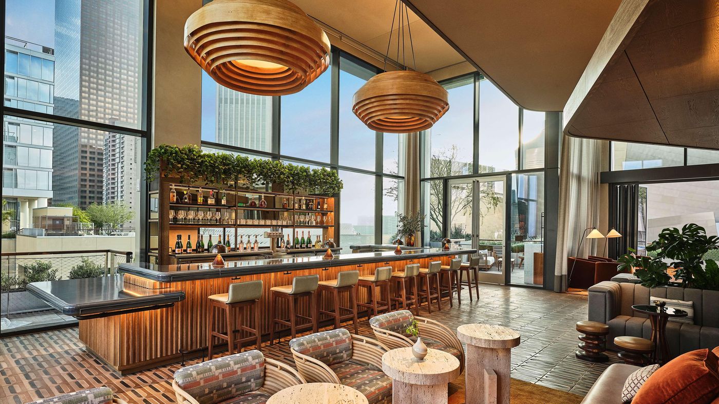 Conrad-Los-Angeles-General-view-17