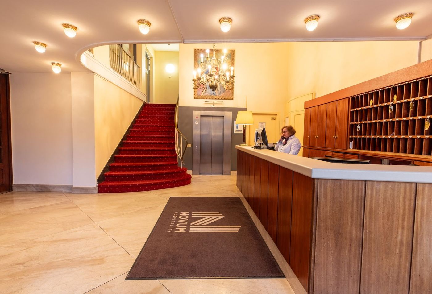 Hotel Kronprinz Hamburg - Germany - HAMBURG - General view - 2