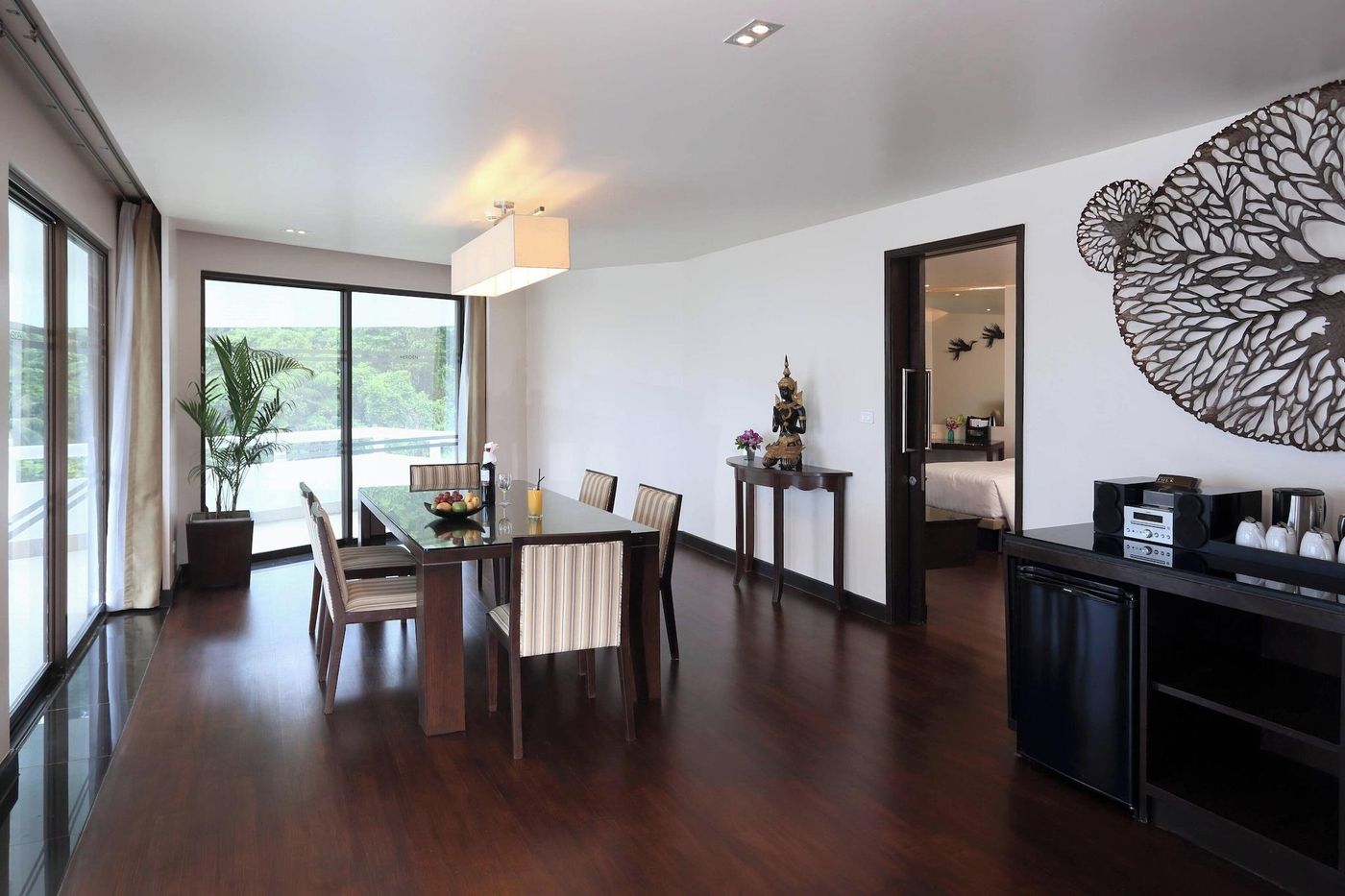 Le-Meridien-Phuket-Beach-Resort-Room-41