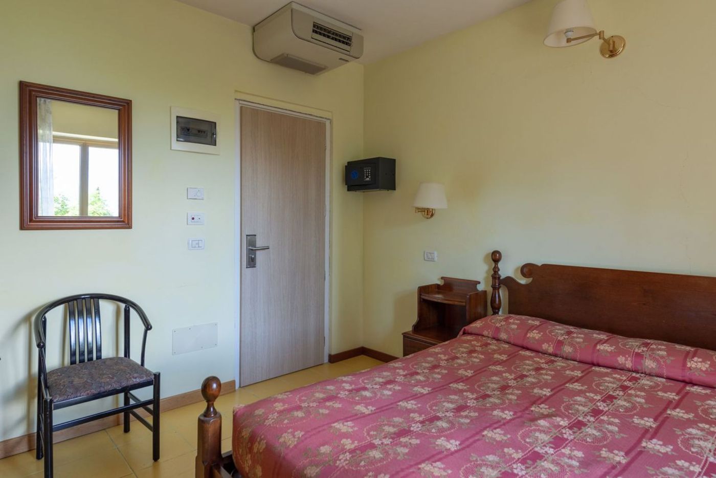 Centro Vacanze La Limonaia-Italy-Limone Sul Garda Bs-Room-5