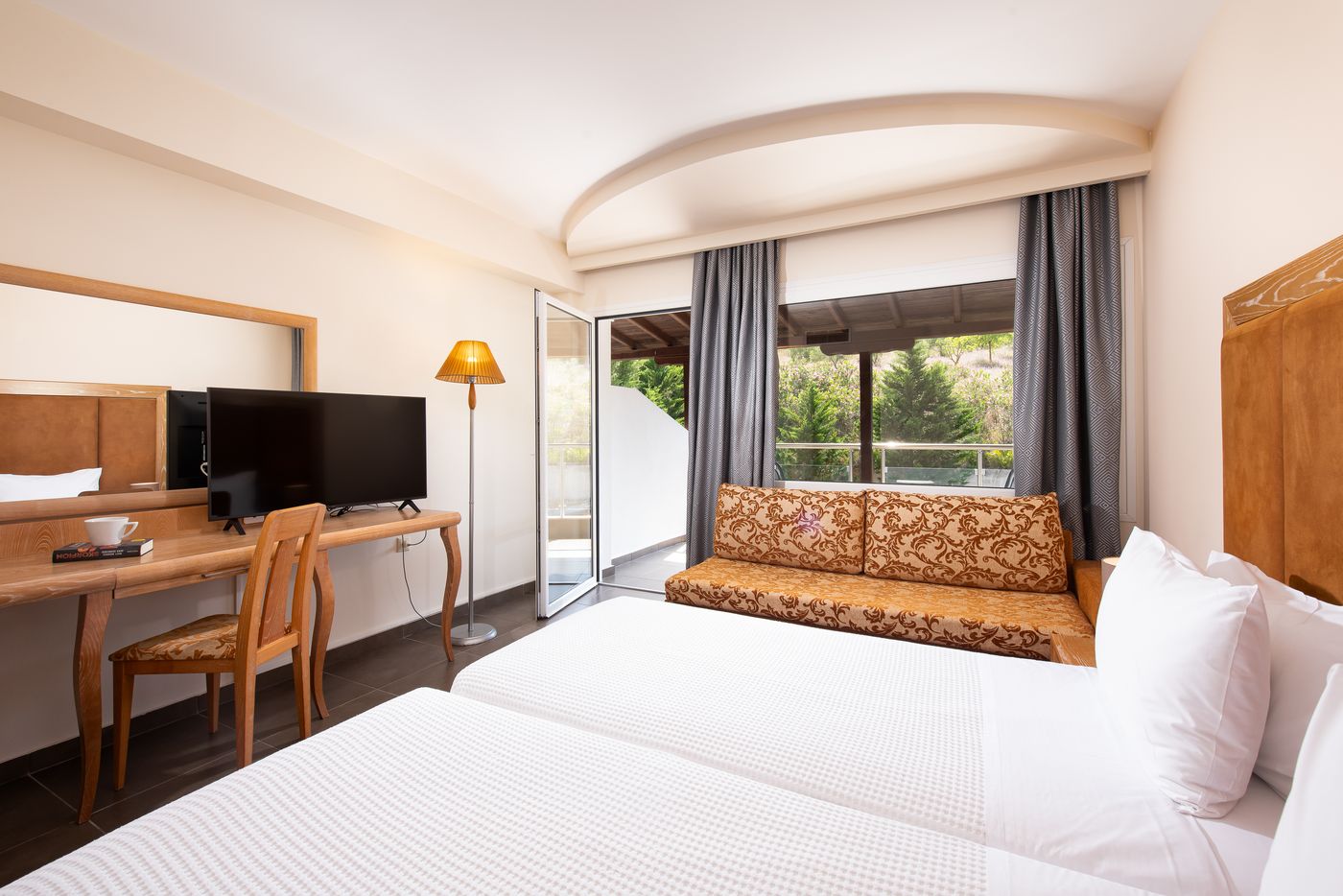 Alexandros-Palace-Hotel-Room-41