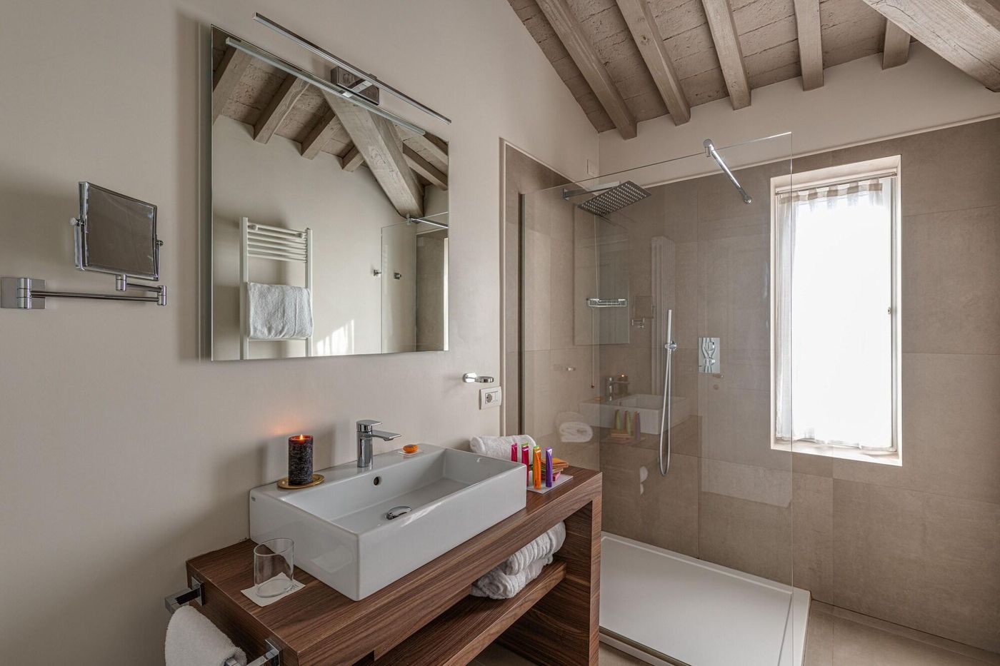 Palazzo-Dipinto-Room-58