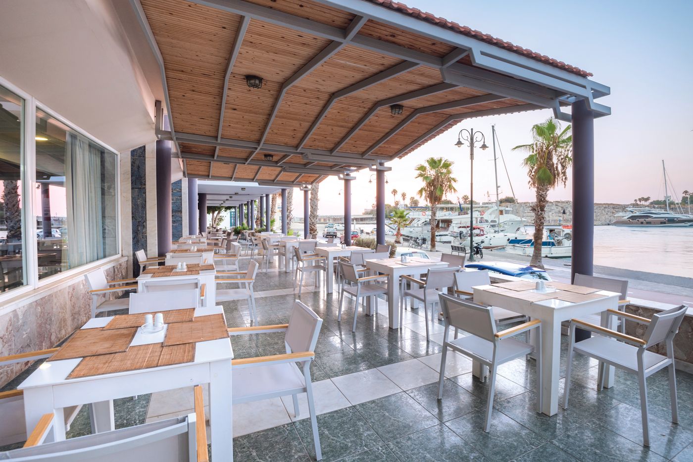 Kosta-Palace-Restaurant-22