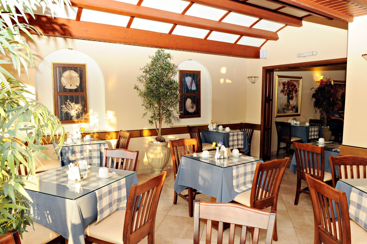 Athena-Restaurant-18