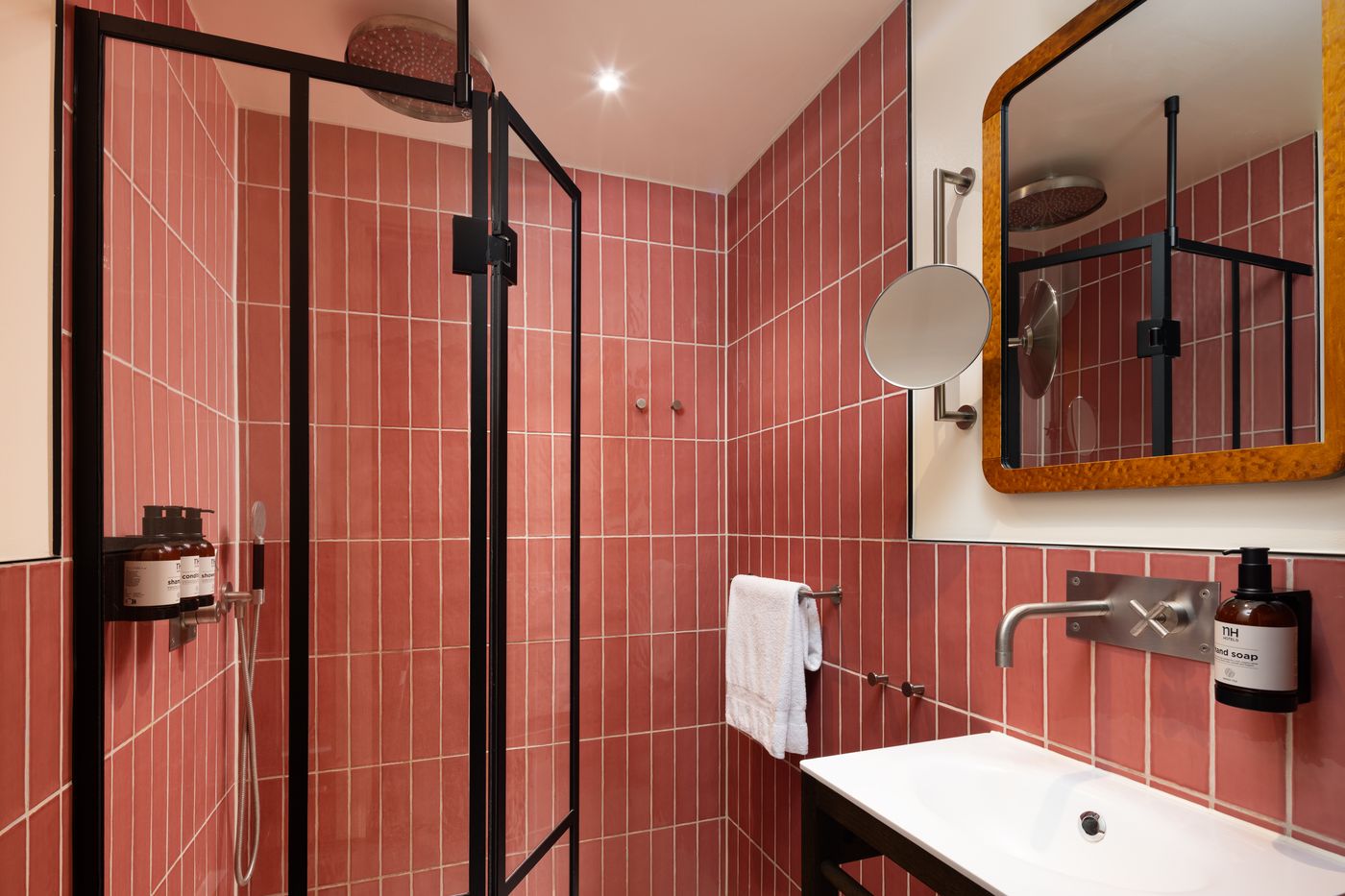 Grand-Joanne-Room-48