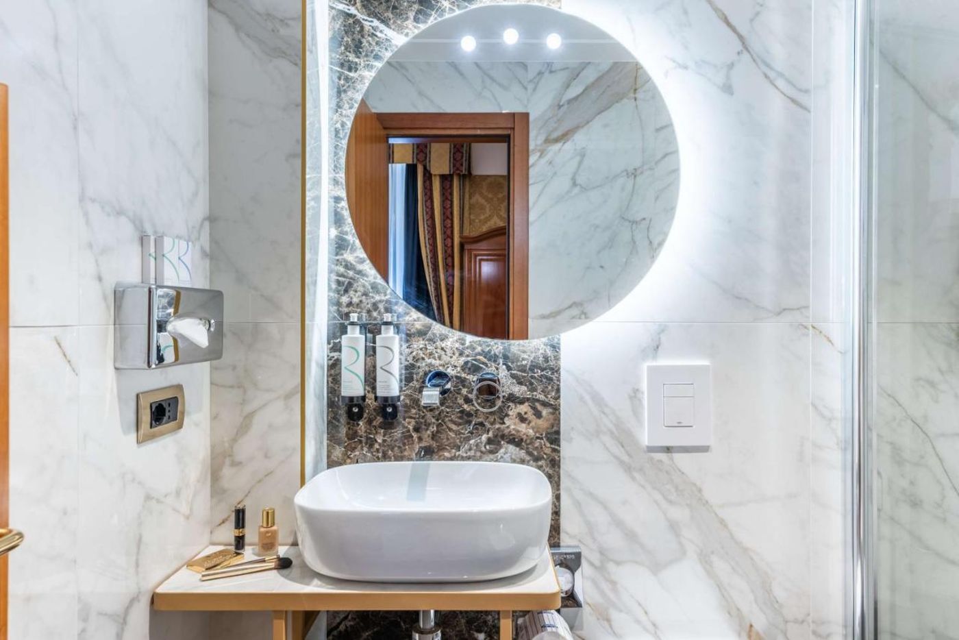 Hotel-Raffaello--Sure-Hotel-Collection-by-Best-Western-Room-29