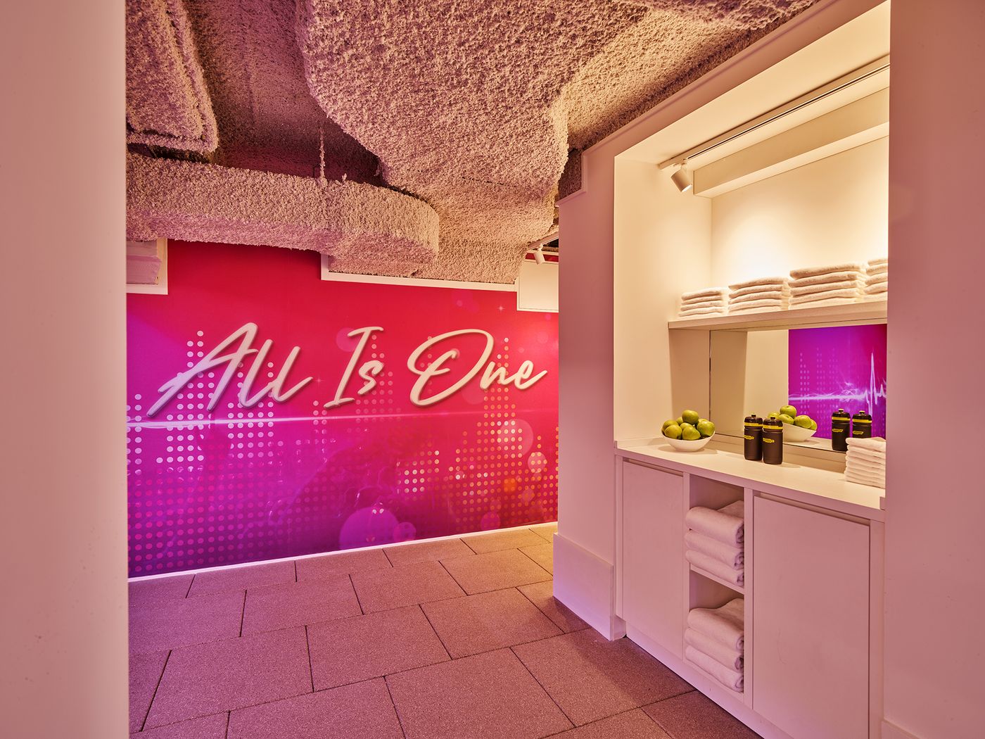 Clayton-Hotel-Amsterdam-American-Sports-and-Entertainment-54