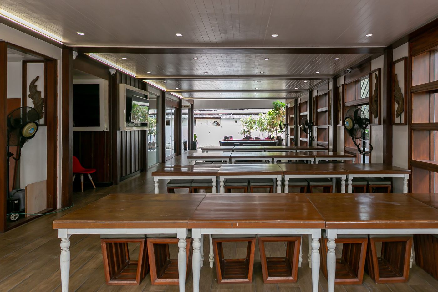 A-Sleep-Bangkok-Hotel-Sathorn-General-view-24