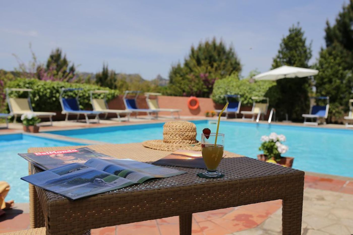 Pausania-Inn-Pool-13