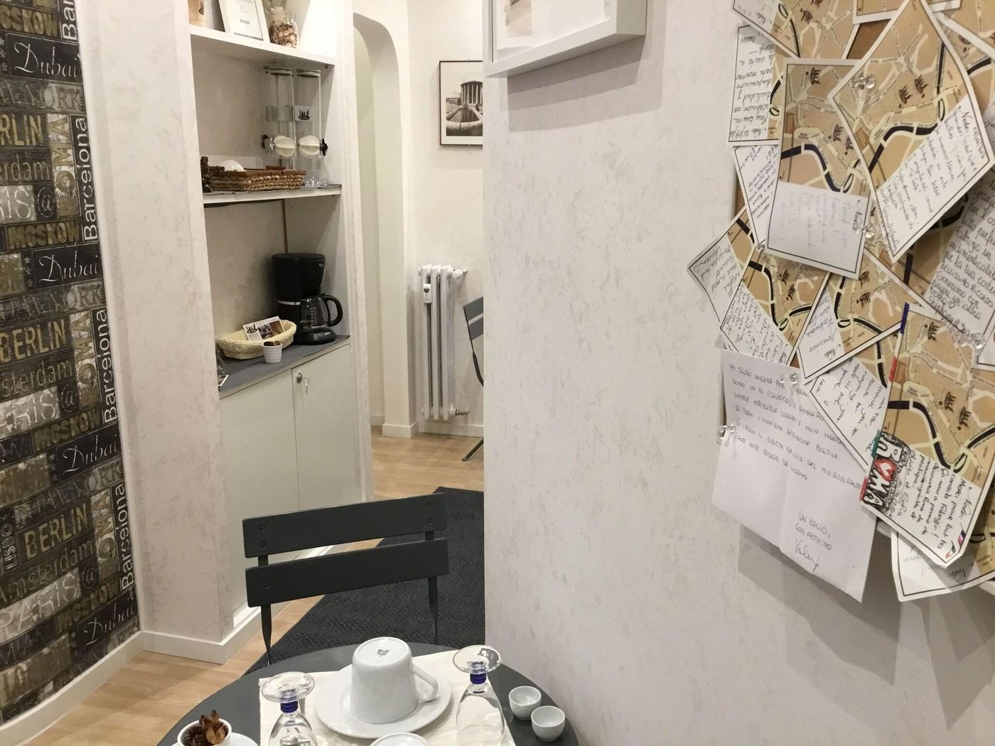 Le-Fate-Suites-Restaurant-2