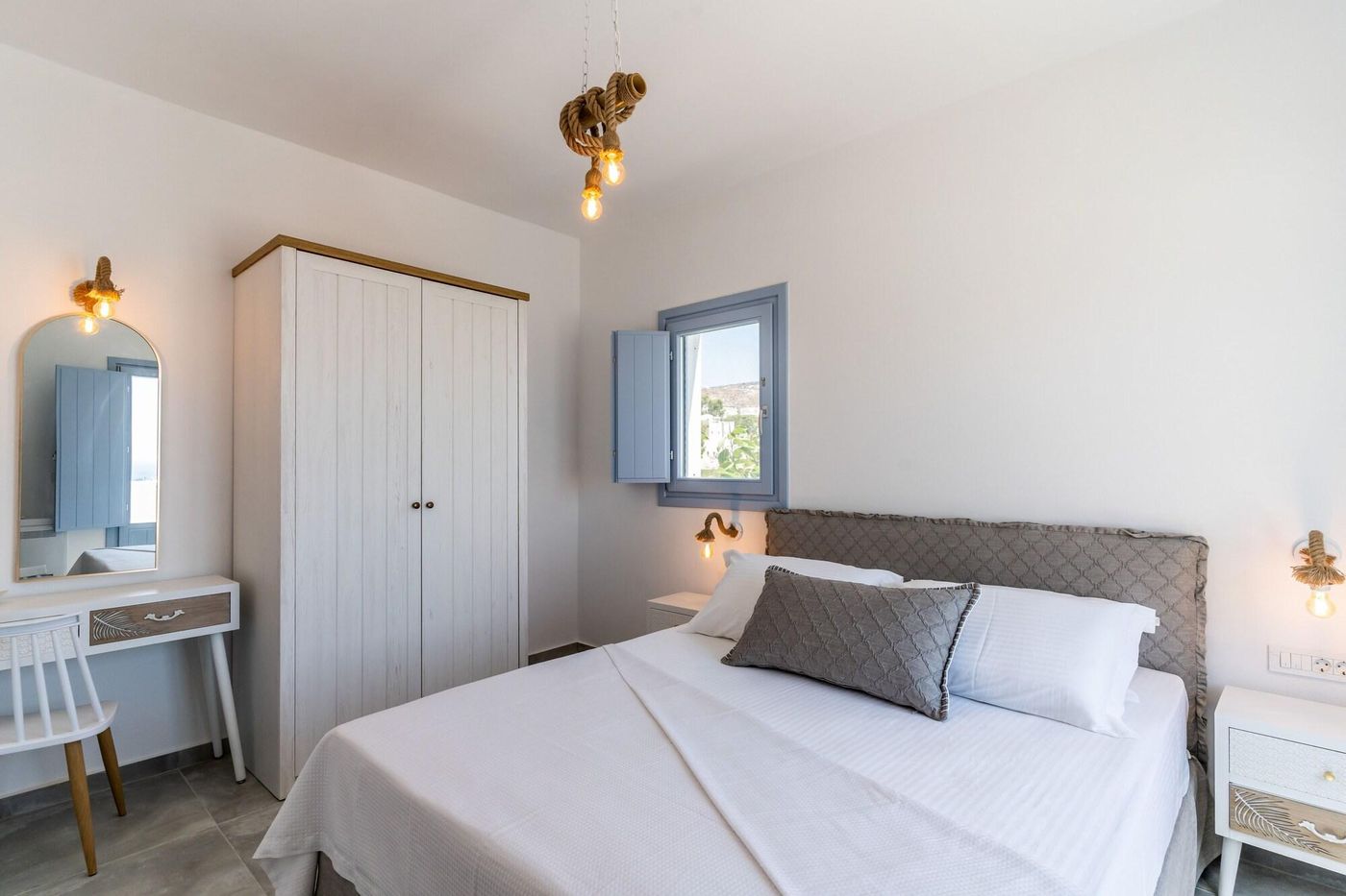 Santorossa-Luxury-Villas-Room-22