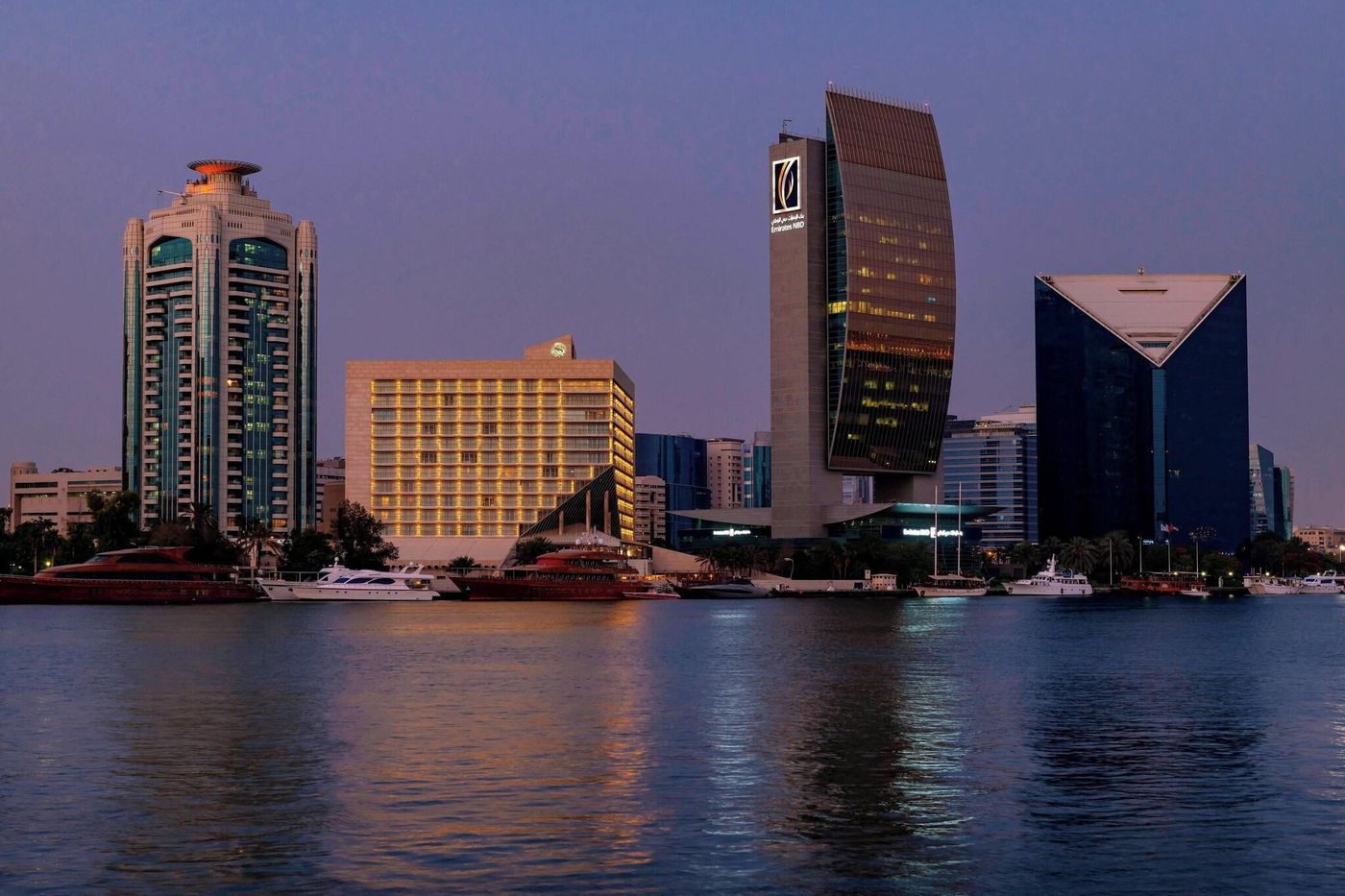 Sheraton-Dubai-Creek-Hotel-and-Towers-General-view-12