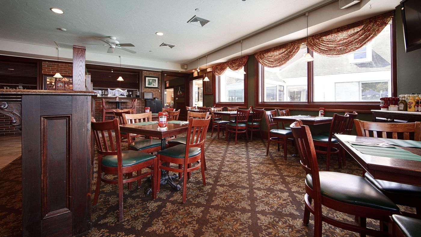 Best-Western-Adams-Inn-Quincy-Boston-Restaurant-41