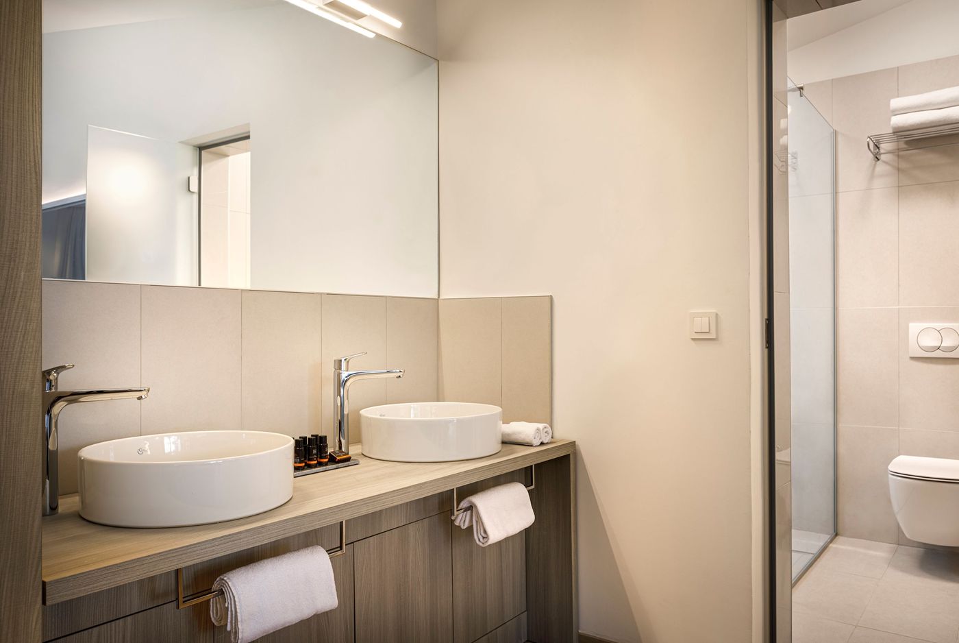 Carolina-Hotel---Residence-Room-26