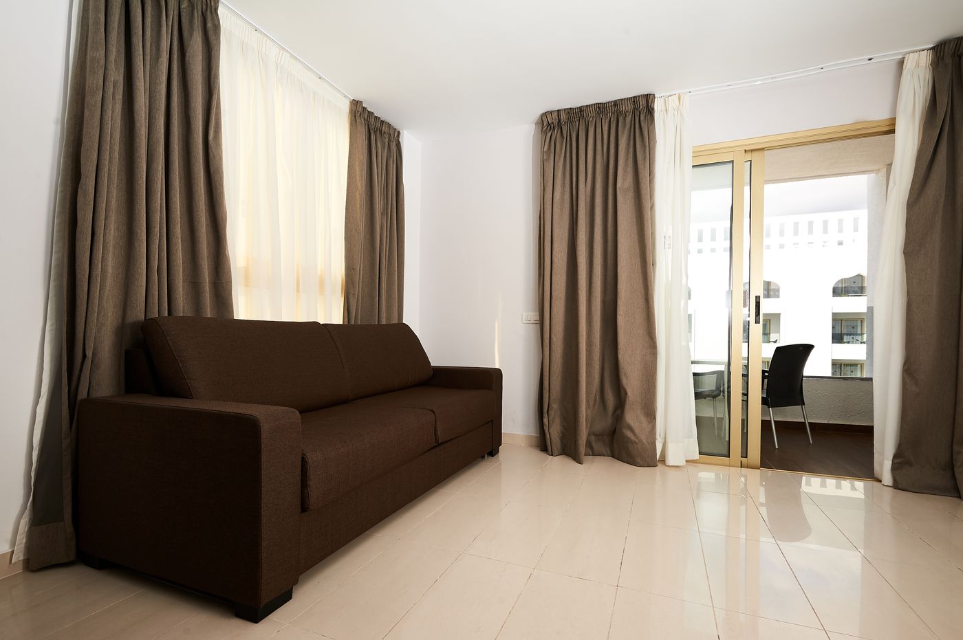 Columbus-Aparthotel-Room-20