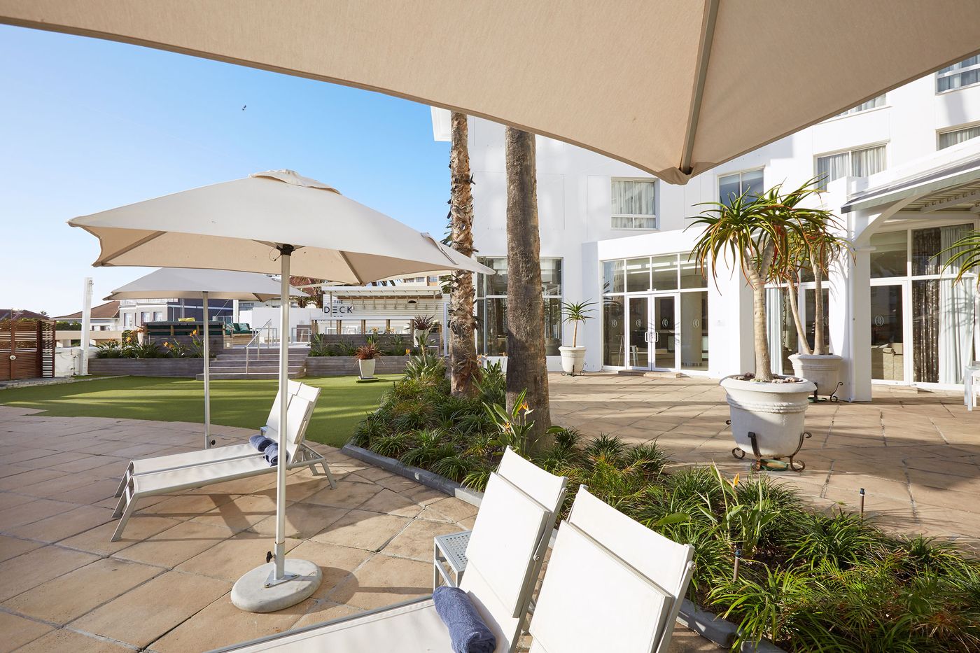 President-Hotel-Pool-76