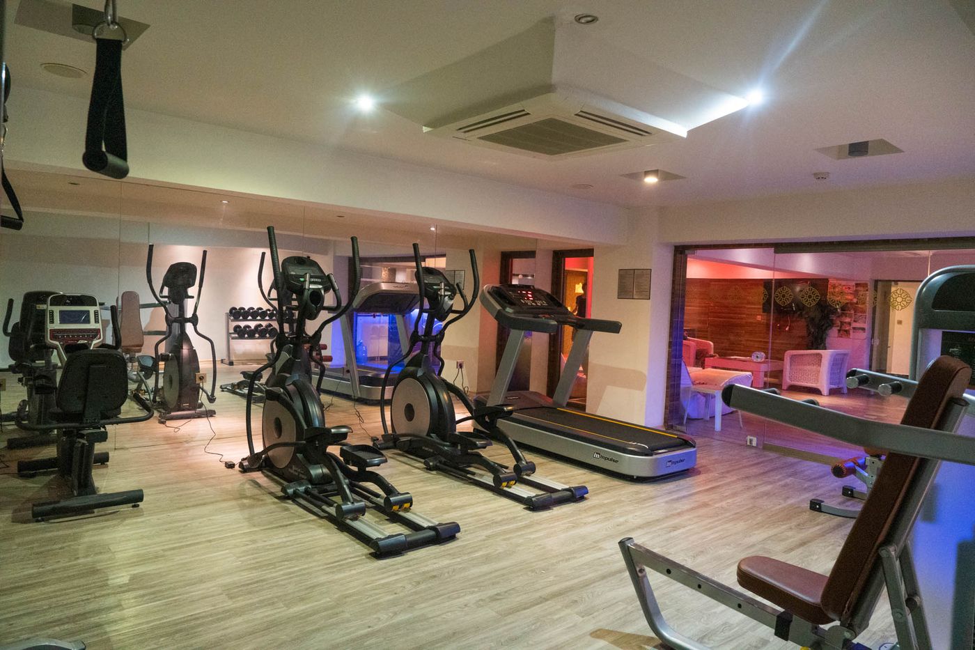 Emre Beach Hotel & Emre Annexe