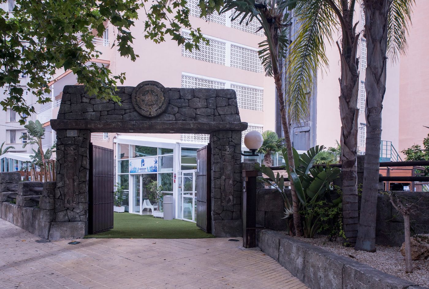 Benidorm-Celebrations-Music-Resort-Lobby-7