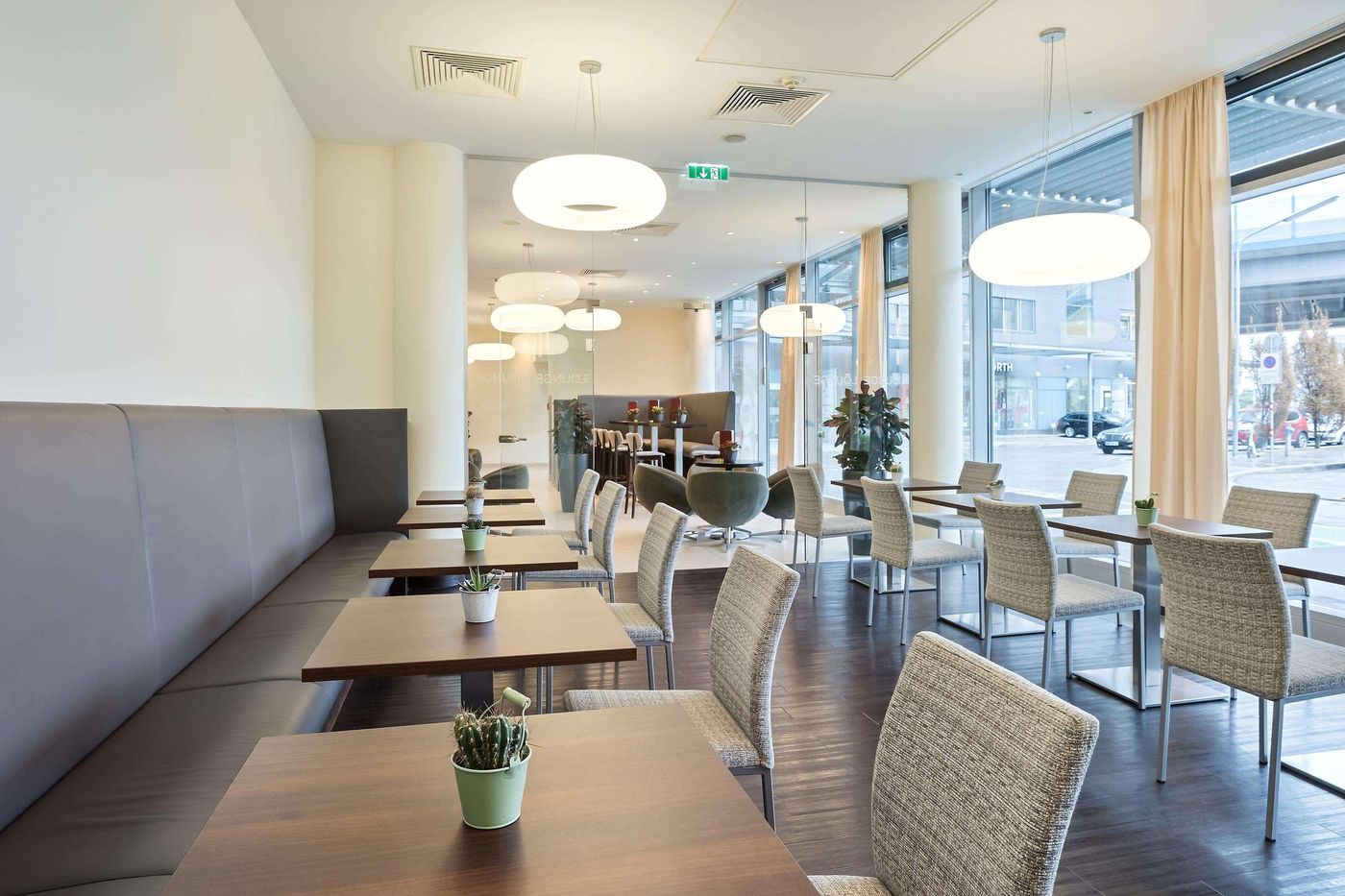 Austria Trend Hotel Doppio - Austria - Vienna - Restaurant - 7