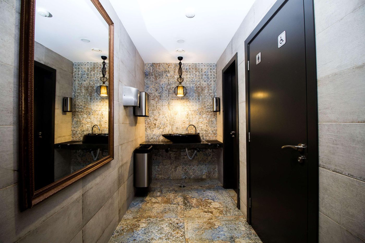 Best-Western-Plus-Premium-Inn-Room-28