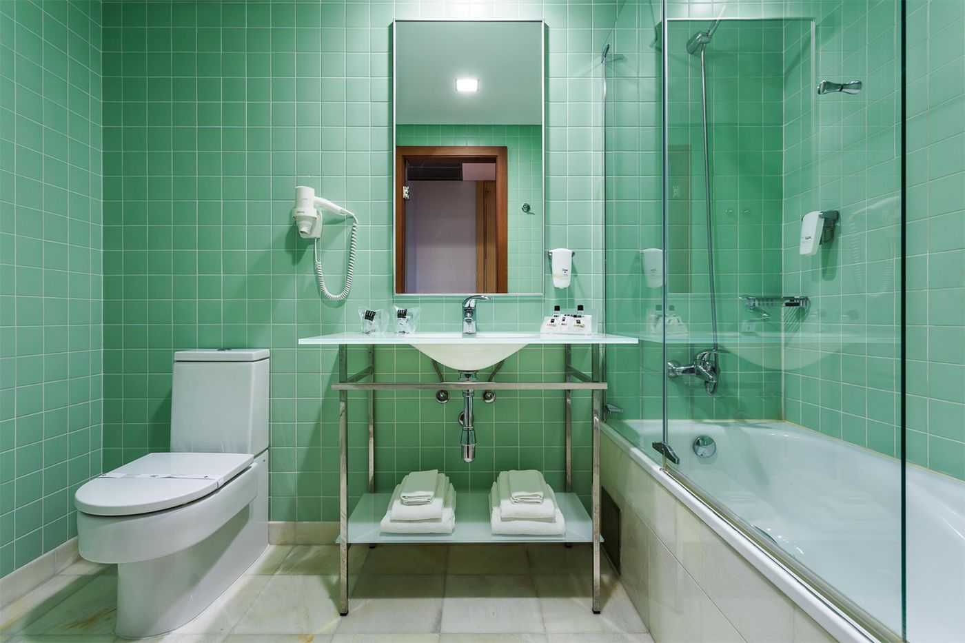 HF-Fenix-Garden-Room-21