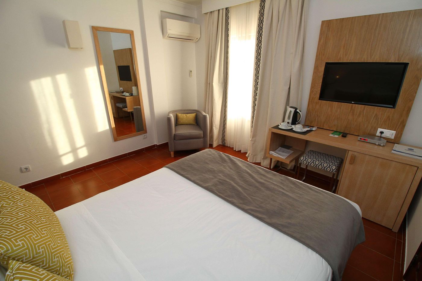 Best-Western-Dom-Bernardo-Room-14