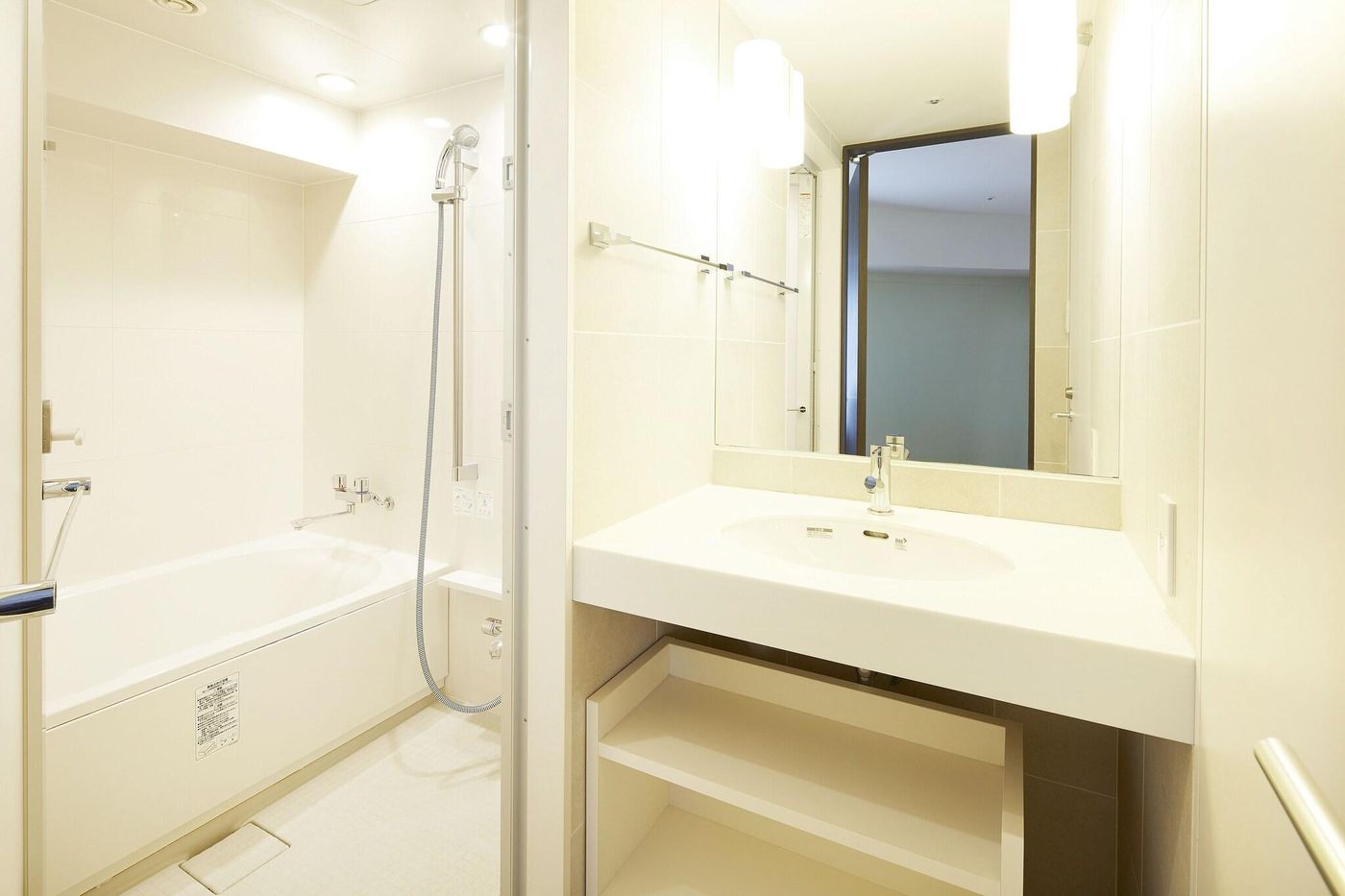 Ginza Grand Hotel-Japan-Tokyo-Room-10