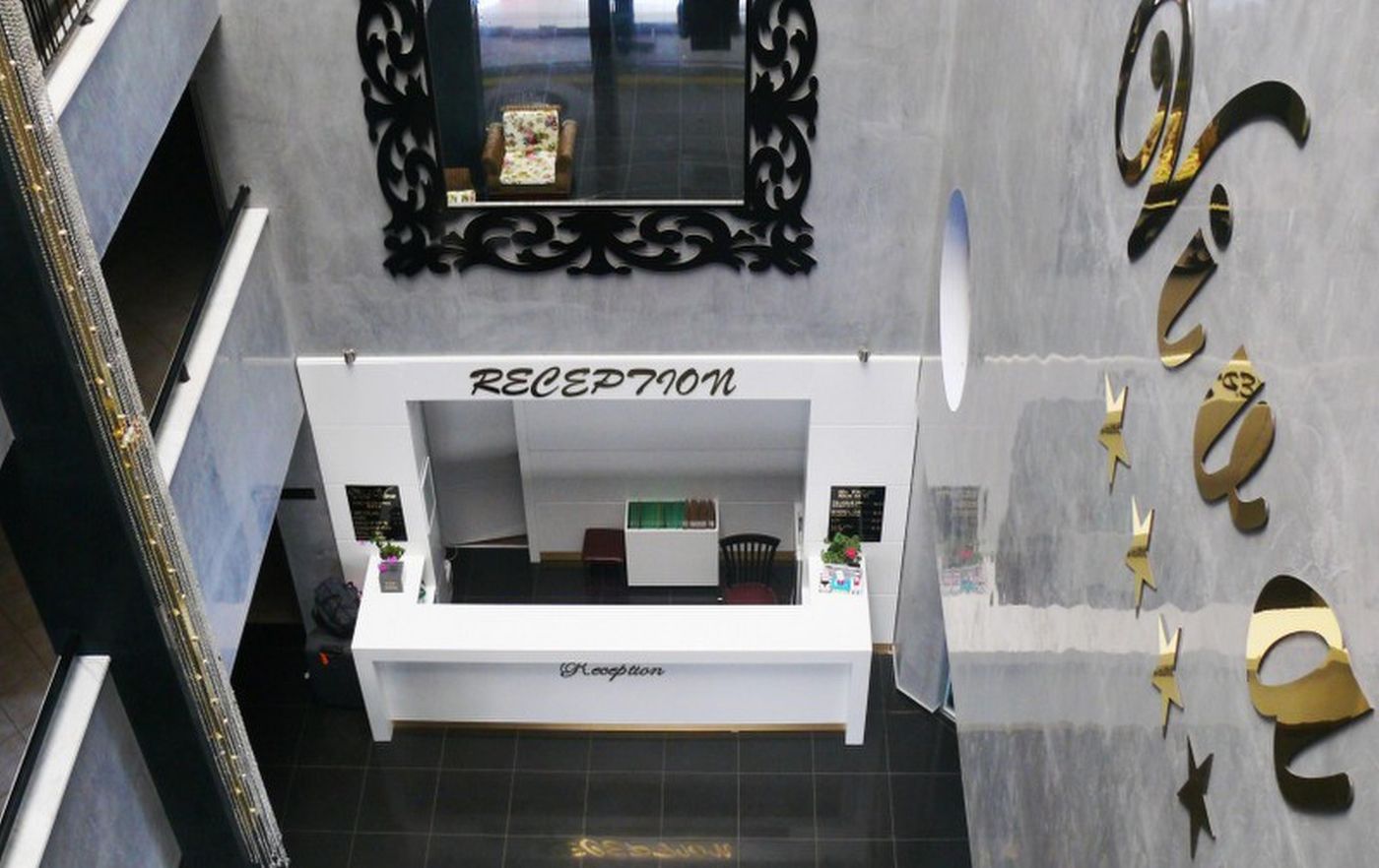 Club-Viva-Hotel-and-Apartments-Lobby-27