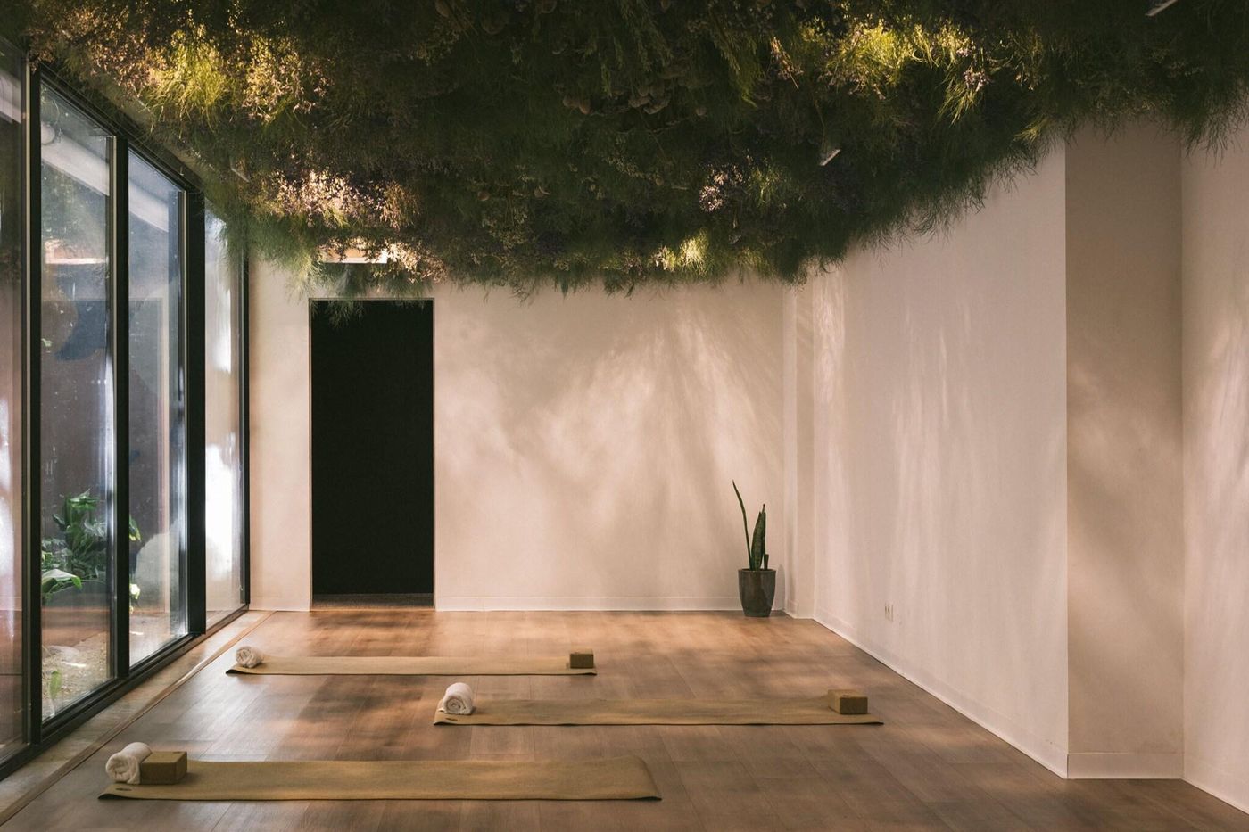 Hotel-Hotel---Member-Of-Design-Hotels-Sports-and-Entertainment-40