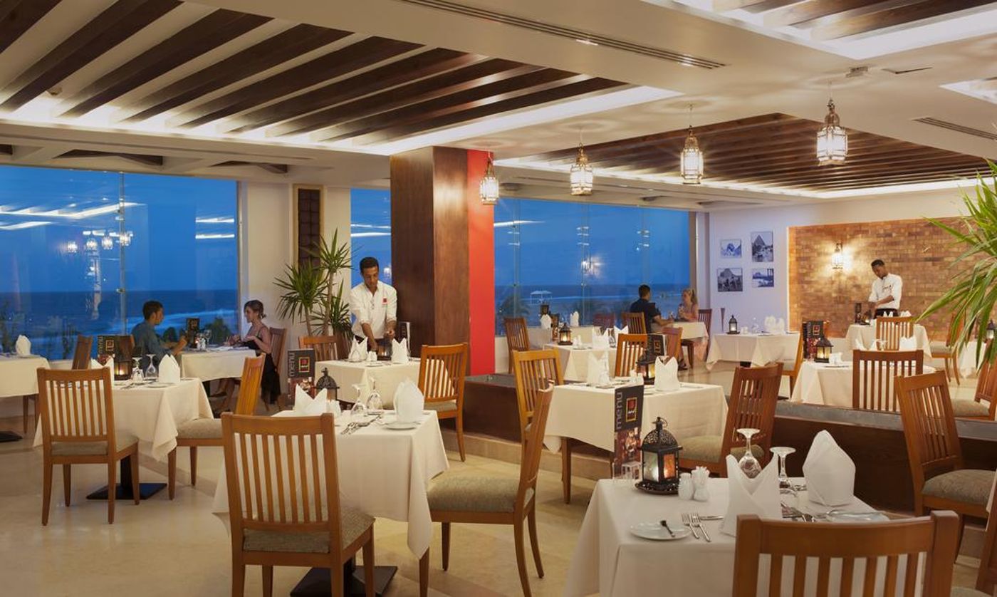 Concorde-Moreen-Beach-Resort---Spa-Restaurant-15