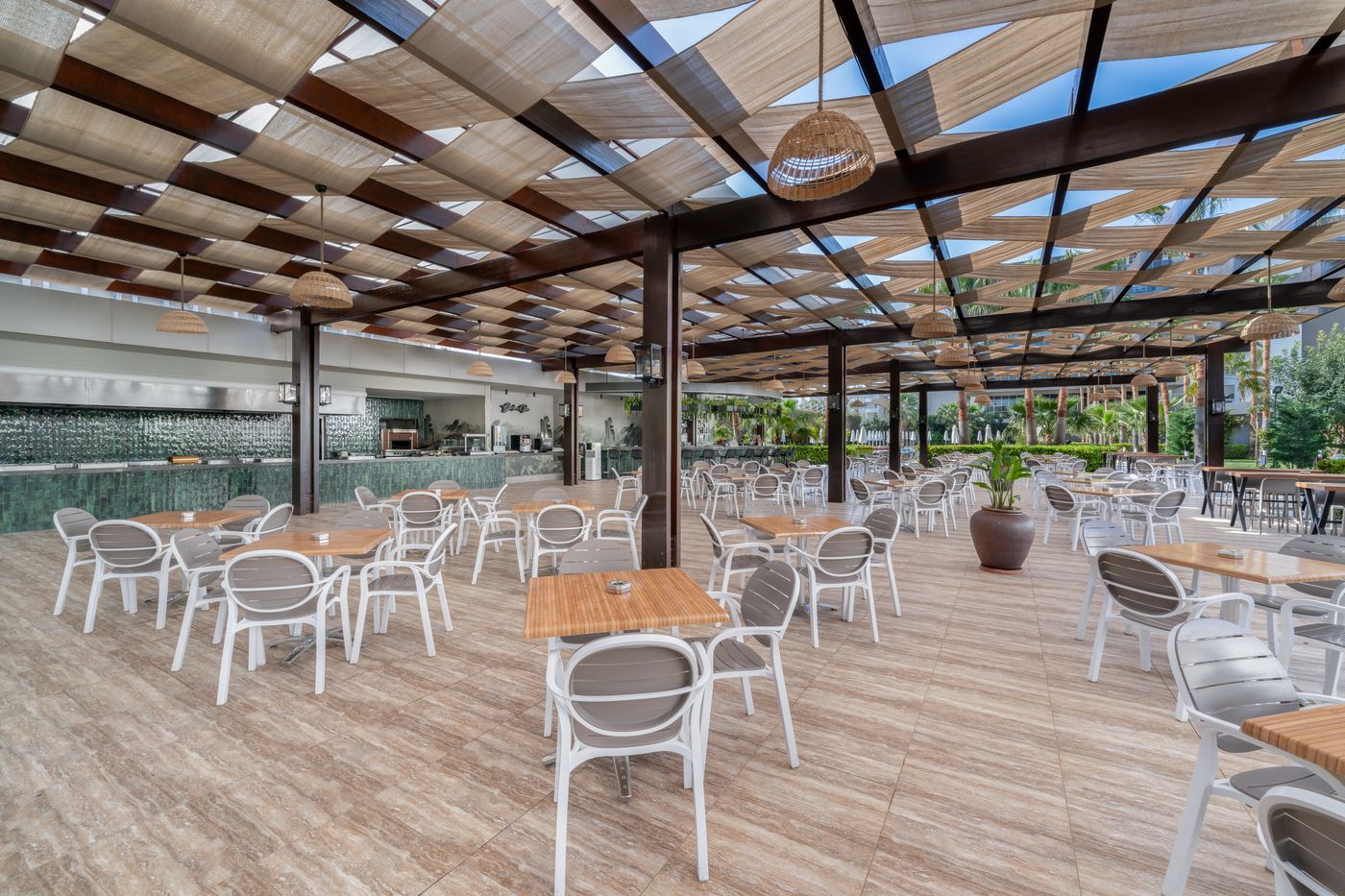 Royal-Garden-Beach-Bar-22