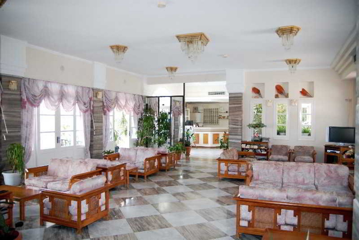 Samos-Sun-Lobby-11