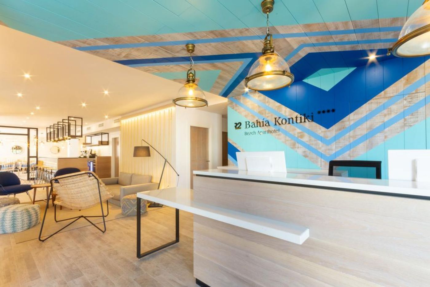 R2-Bahia-Kontiki-Beach-Aparthotel-Lobby-46