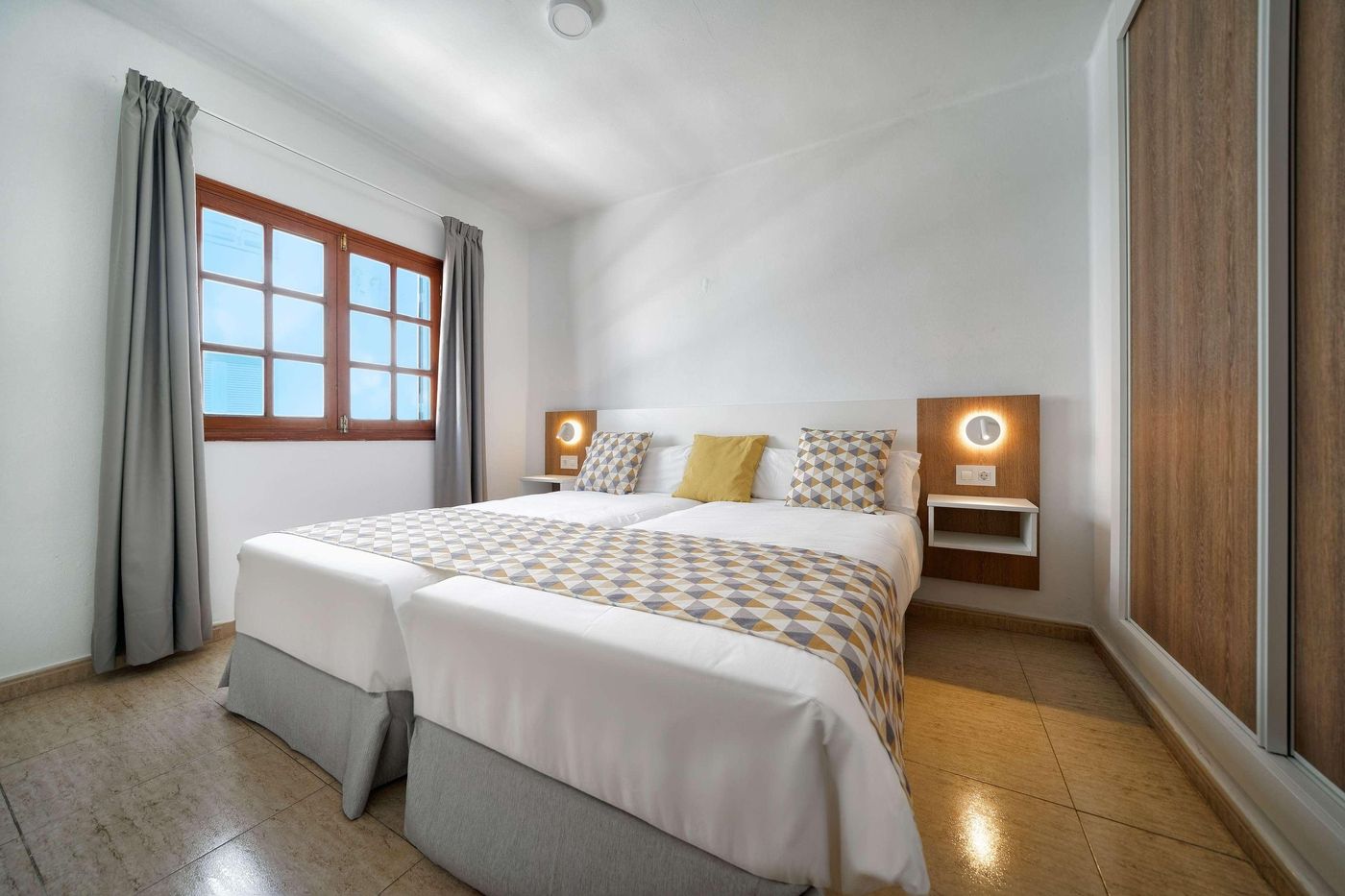 Labranda-Playa-Club-Room-36