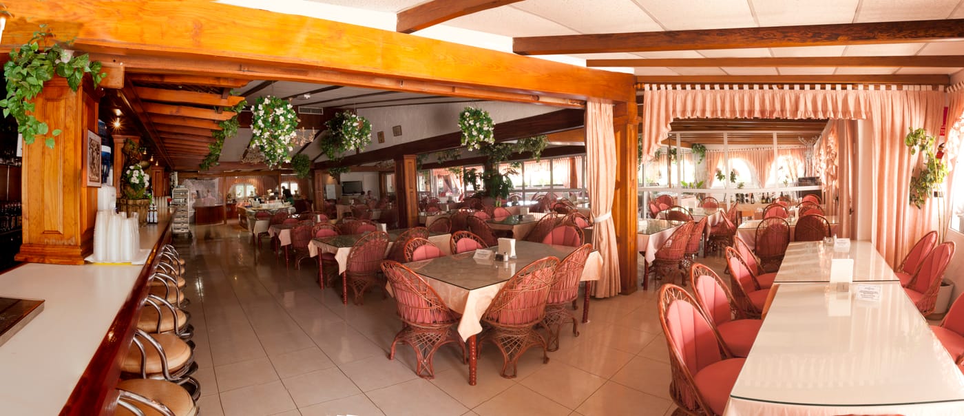 Bungalows-Parque-Paraiso-1-Restaurant-21