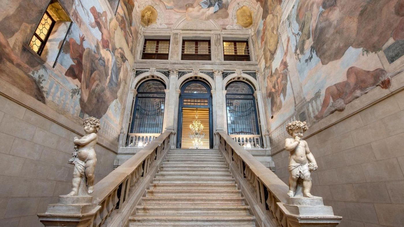 Ca-Sagredo-Hotel-Lobby-10