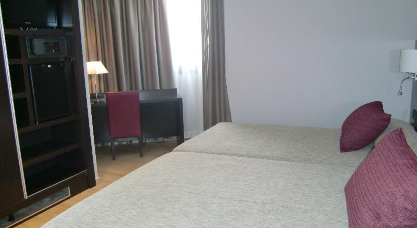 Petit Palau - Adult Only (14+)