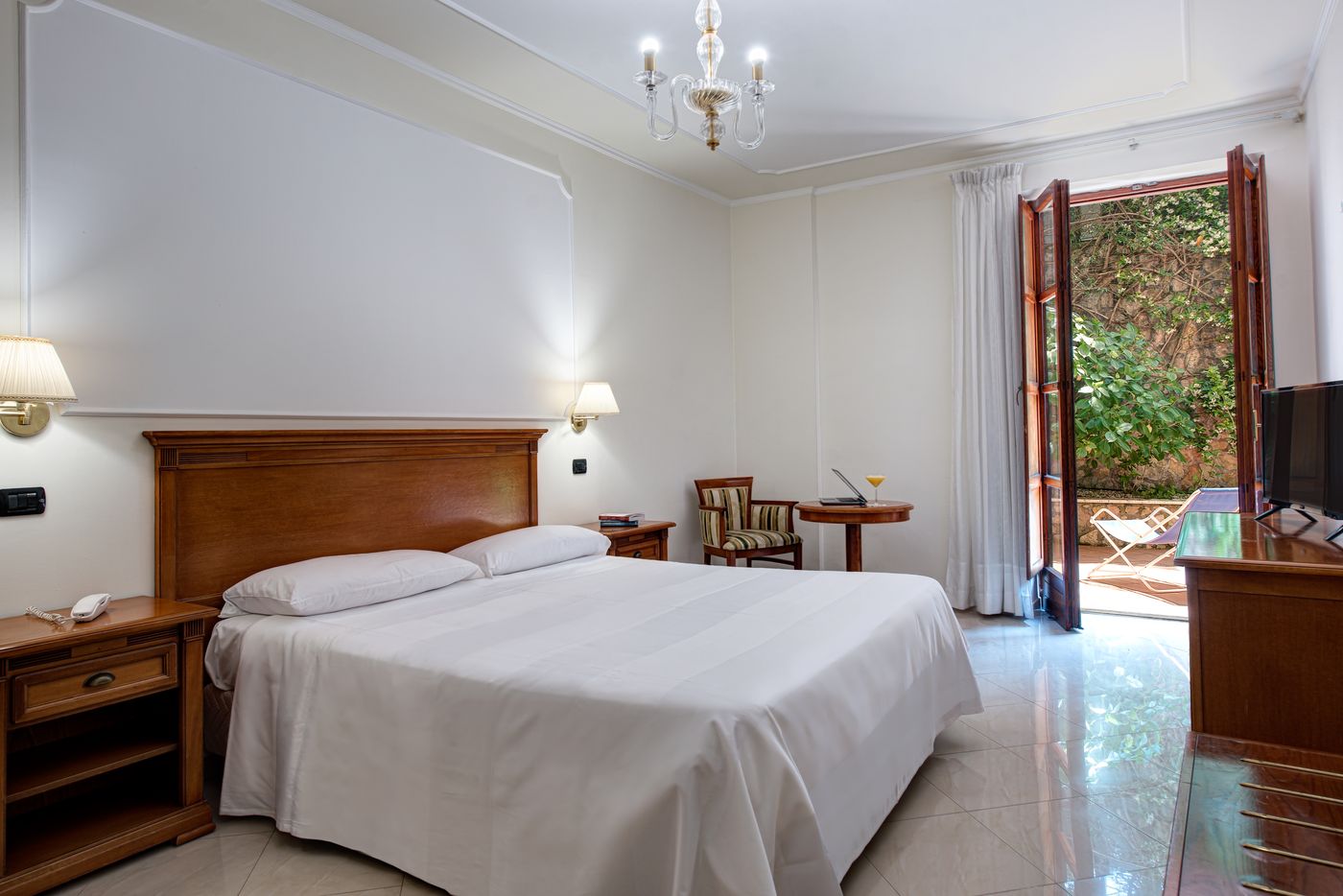 Majestic-Palace-Room-31