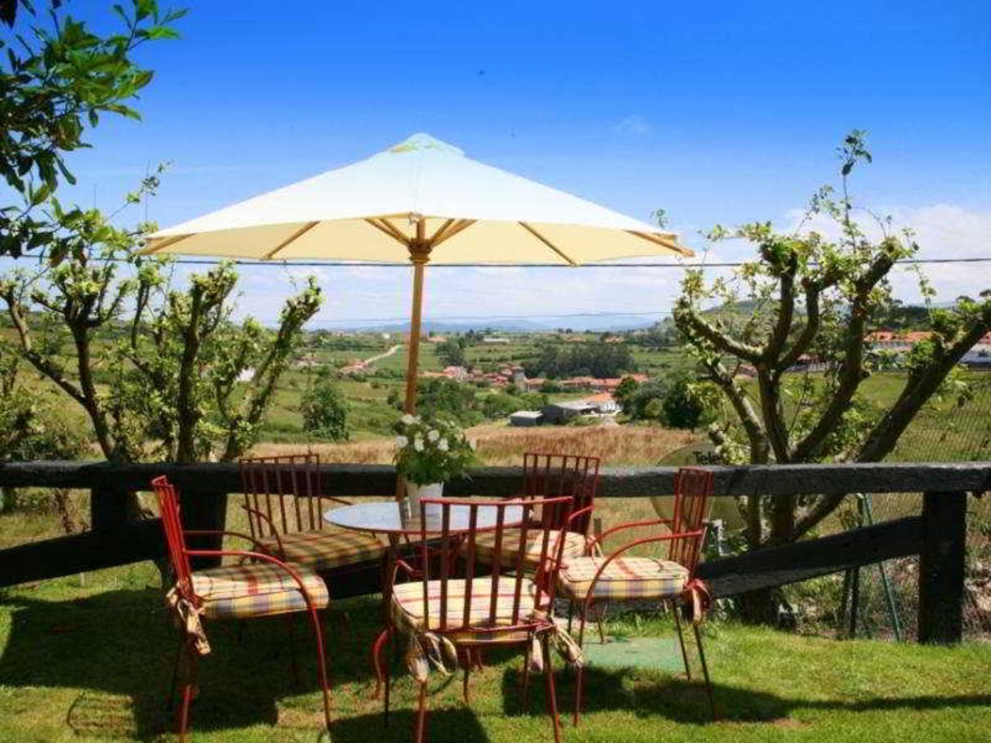 Colegiata-Spain-SANTILLANA DEL MAR-General view-3