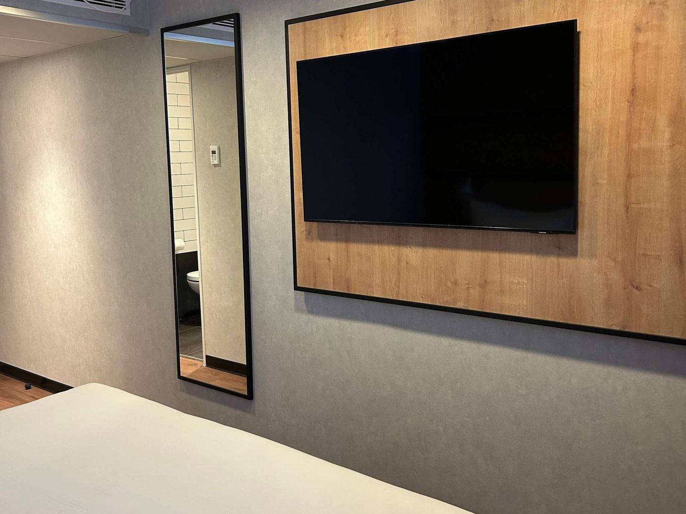 Kyriad-Paris-Nord-Porte-de-Saint-Ouen-Room-5