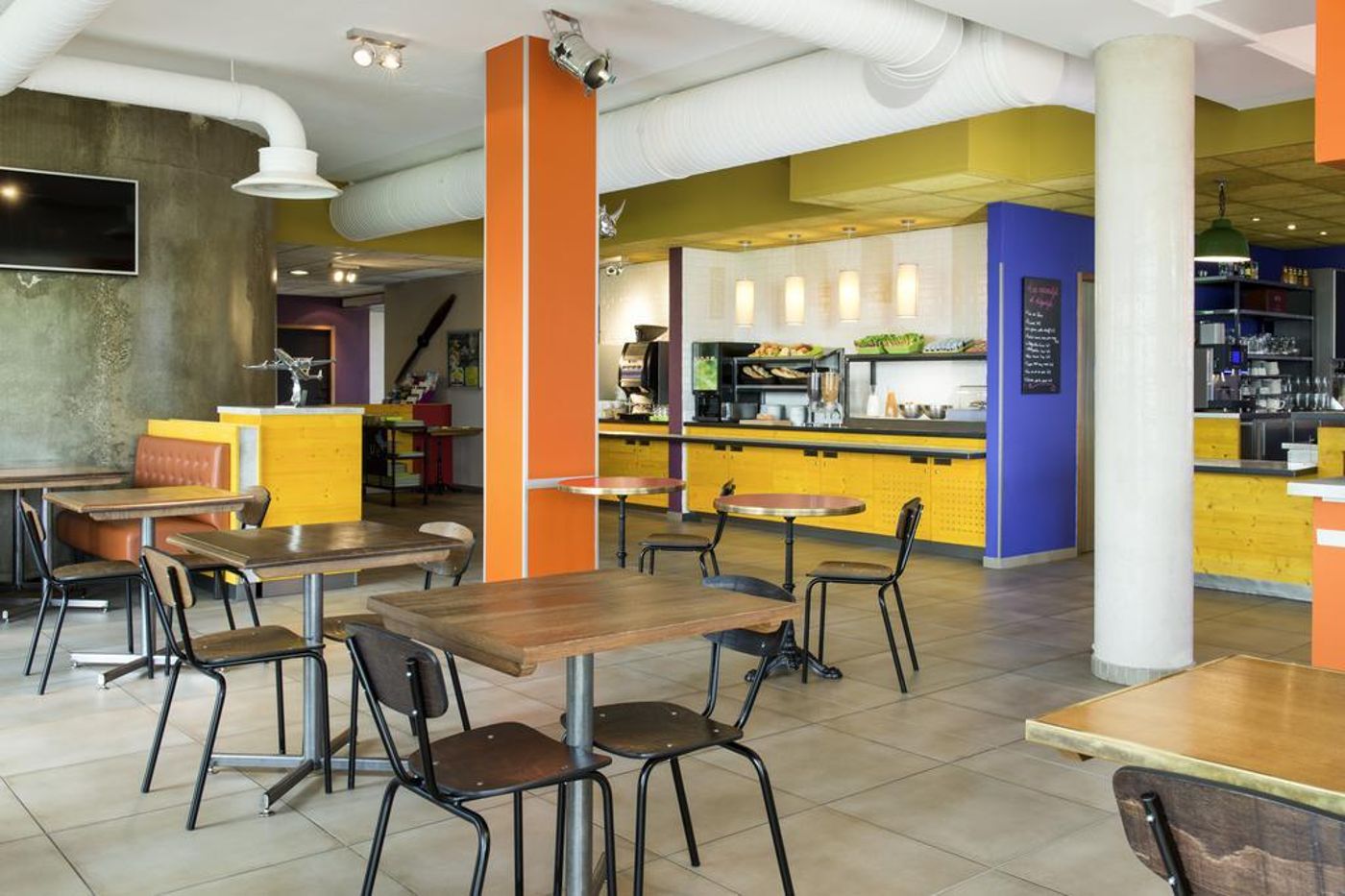 Ibis Budget Aeroport Lyon Saint Exupery - France - Lyon - General view - 1