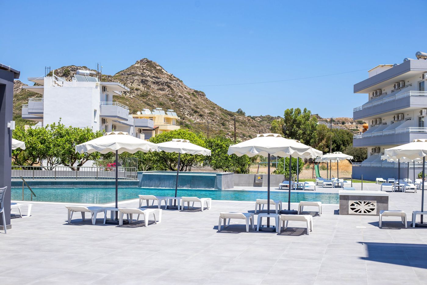 Tsampika Hotel & Studios