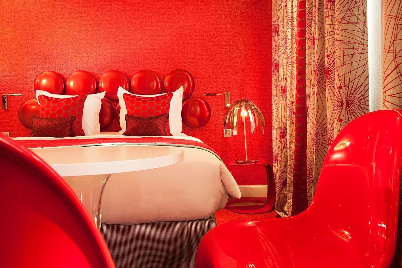 Le-Petit-Paris-Room-40