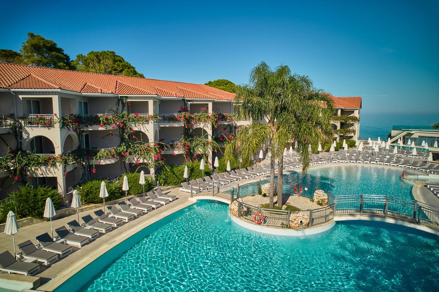 Tsilivi-Beach-Pool-3