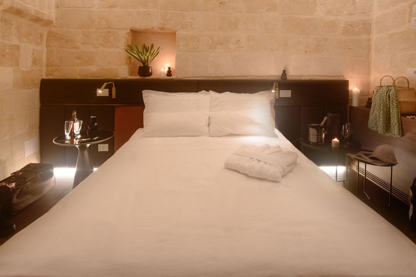 Le Malve Cave Retreat-Italy-MATERA-Room-8