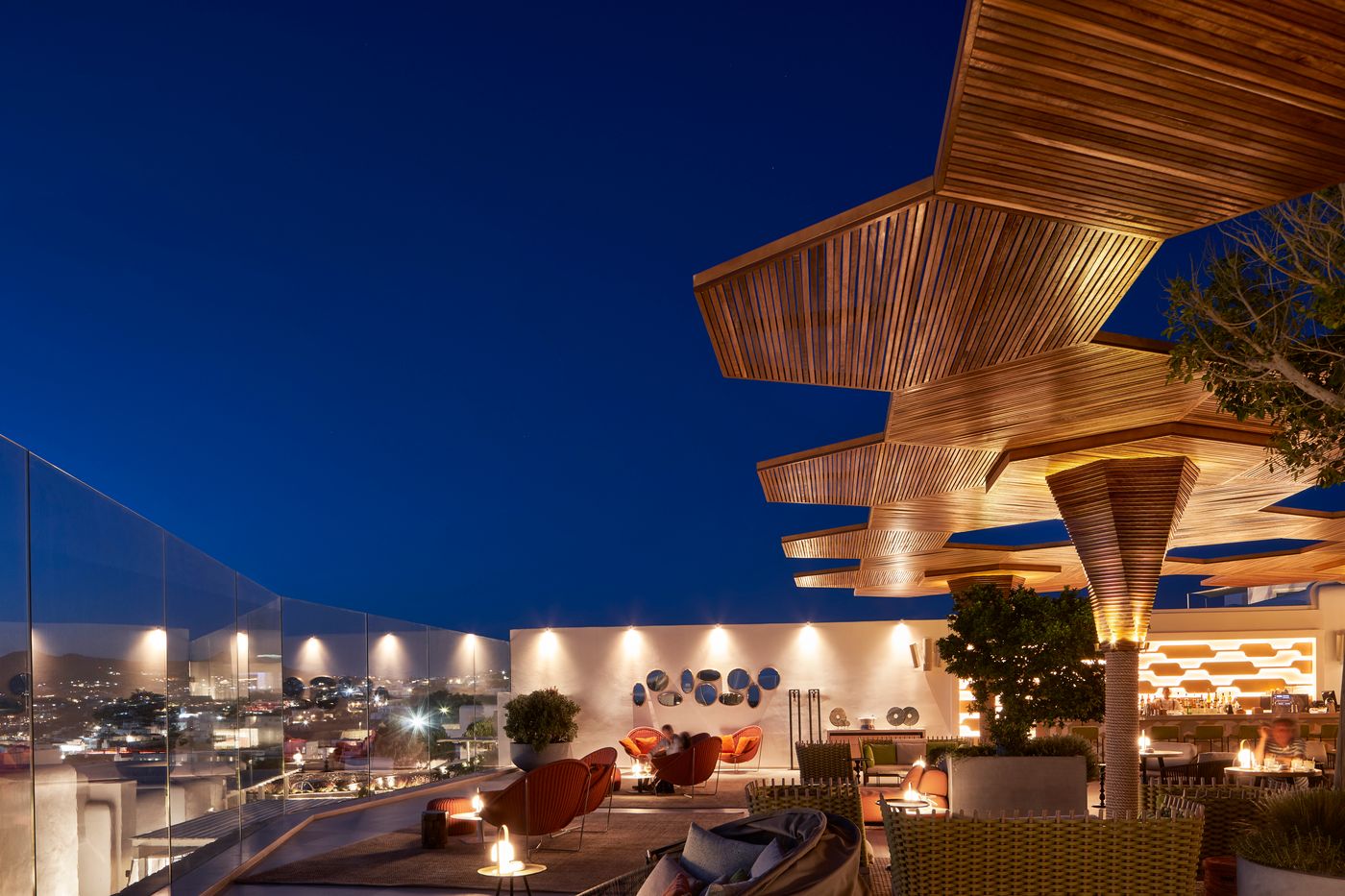 Myconian-Naia---Luxury-Suites-Restaurant-9