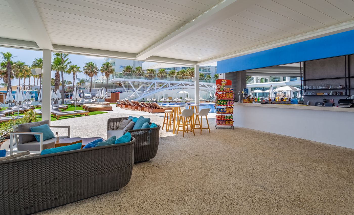 Flamingo Paradise Beach Hotel