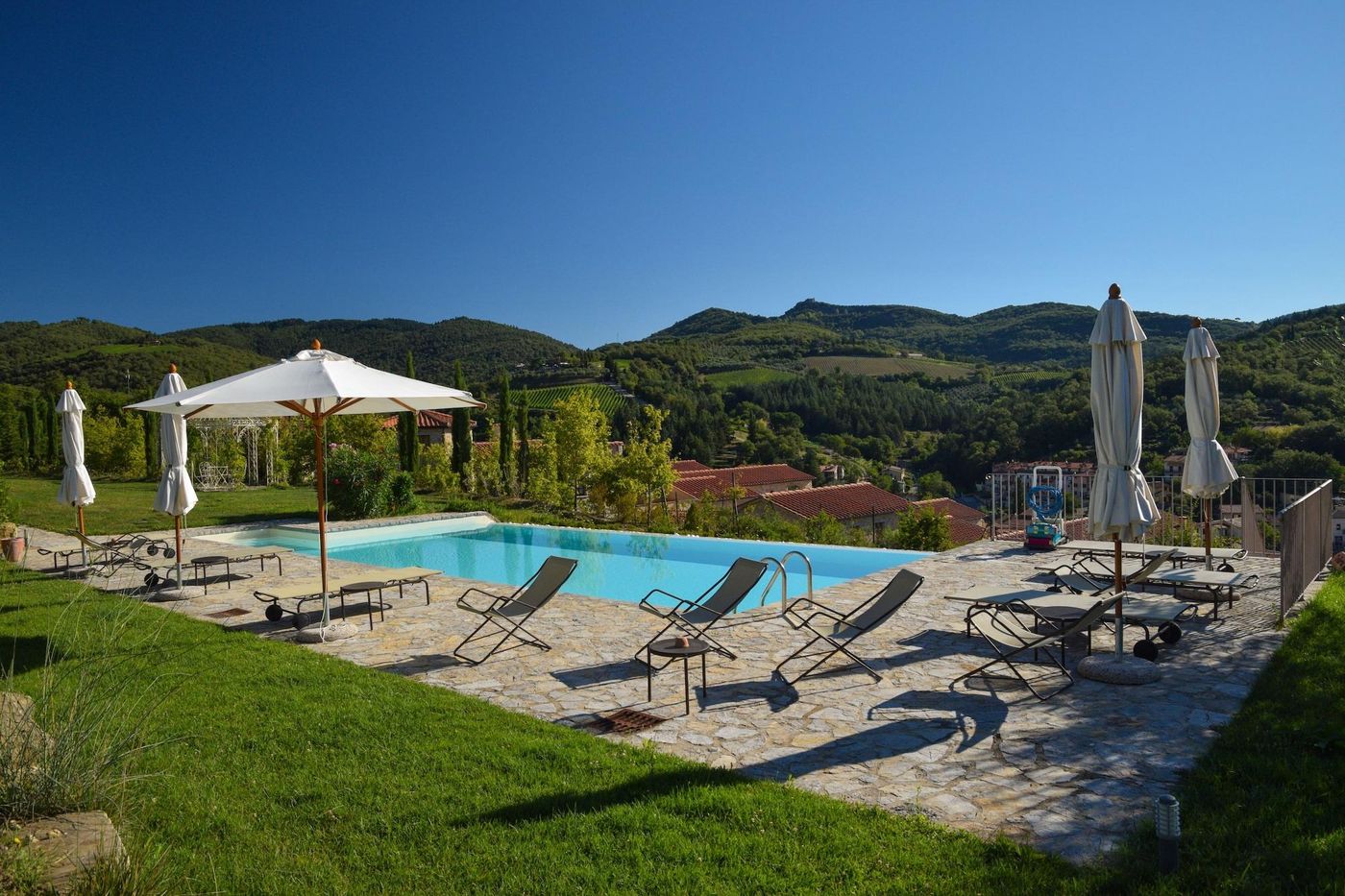 Cavarchino-B-B-Sports-and-Entertainment-21