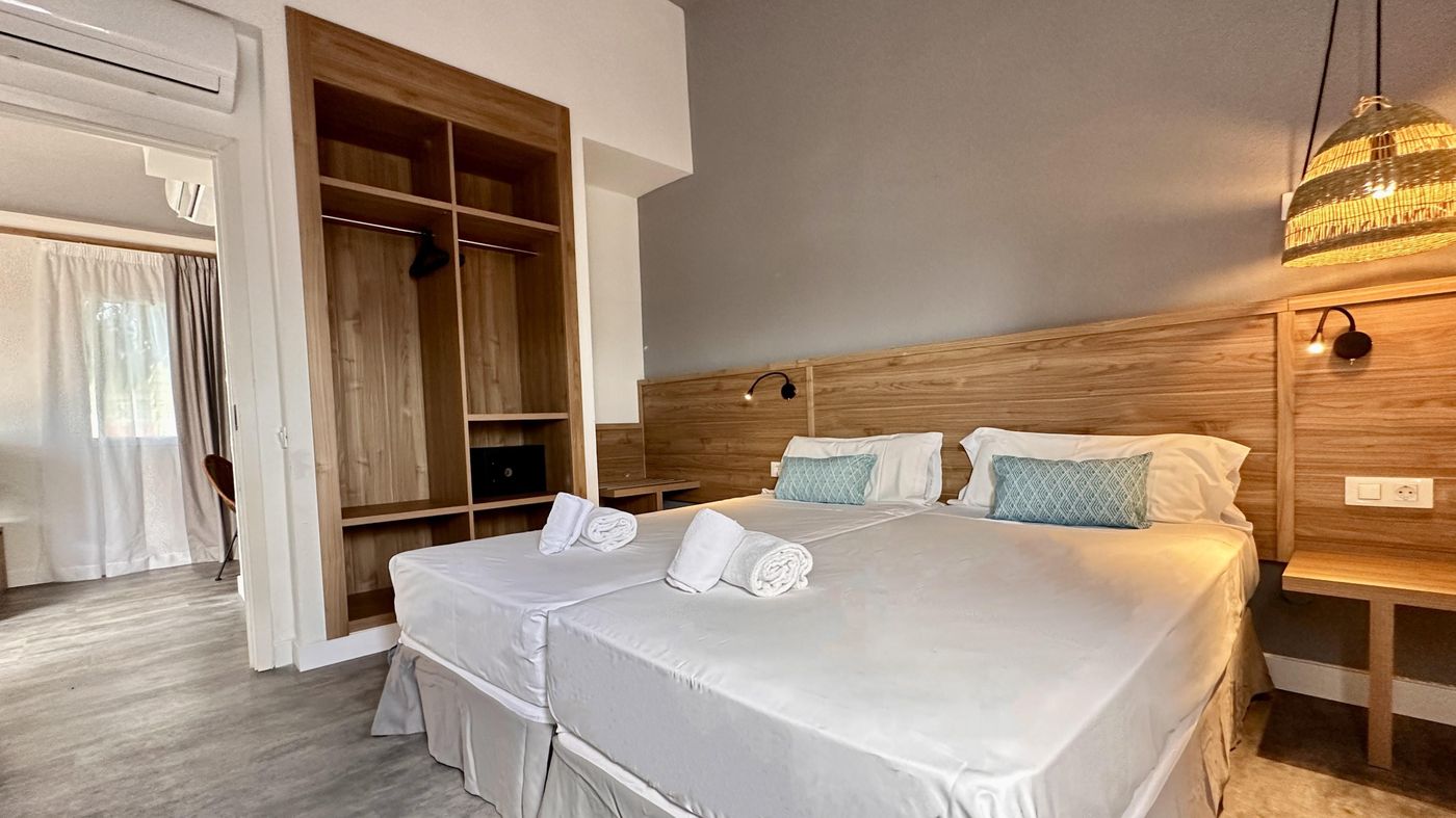 Club-Caleta-Dorada-Room-38