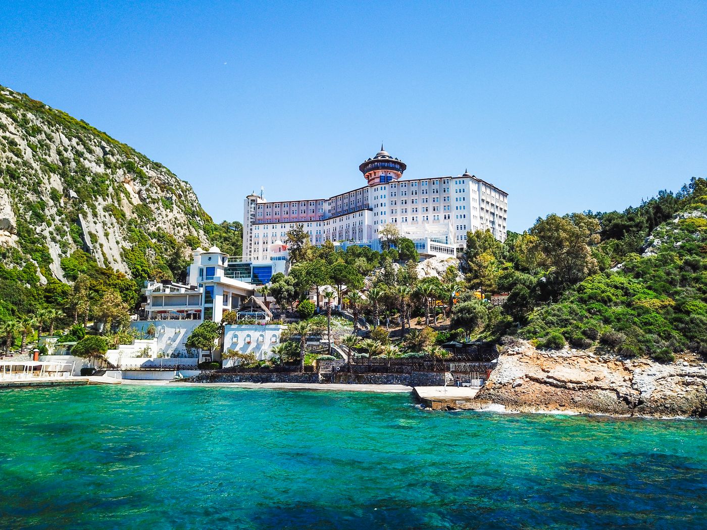 Ladonia Hotels Adakule